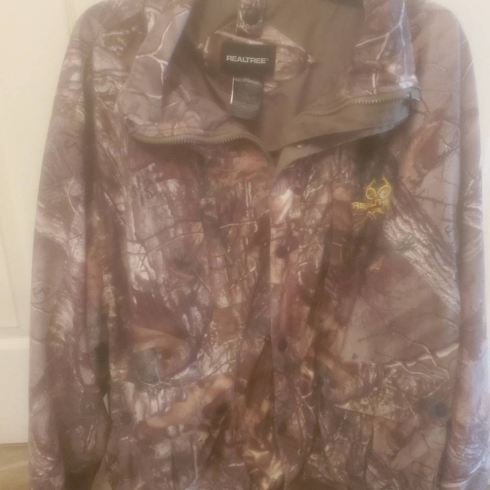 Realtree hunting camo coat and pants